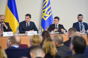 В Україні з березня розпочинається реалізація масштабного проекту будівництва доріг – Володимир Зеленський