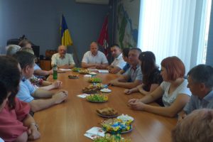 Керівники району провели “круглий стіл” з нагоди Дня Конституції України та Дня молоді