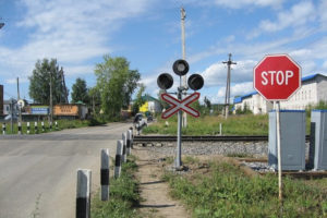 Щоб попередити аварійність на залізничних коліях, на Черкащині розпочинається акція «STOP! Залізничний переїзд»