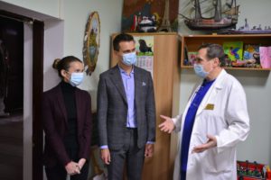 Онкозахворювання – не вирок, – голова ОДА із дружиною відвідали Центр дитячої онкології