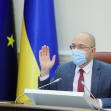 Прем’єр-міністр: Держава готова виплатити допомогу ФОПам та працівникам підприємств, які постраждали від карантинних обмежень у червоних зонах