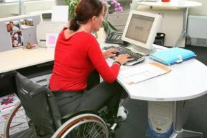 Уряд пропонує покращити умови працевлаштування осіб з інвалідністю