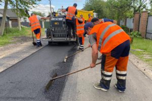 Здійснюється ліквідація аварійної ямковості на ділянці дороги Геронимівка – Руська Поляна – Дубіївка