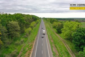 Торік на Звенигородщині відремонтувал 8 кілометрів дороги Н-16 у Легедзиному (фото, відео)