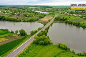 Як на Уманщині відновили п’ять кілометрів дороги Н-16 (відео, фото)