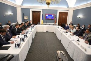 Президент України провів зустріч з представниками Українського кокусу в Конгресі США