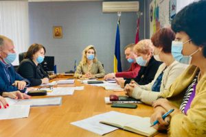 Голова Черкаської РДА провела нараду з керівниками структурних підрозділів