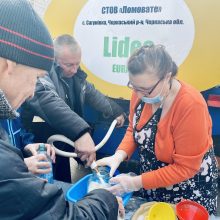 Підприємство з Черкаського району безкоштовно надає молоко громадянам, які потребують допомоги