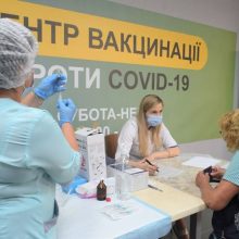 Жодних підстав для припинення вакцинації проти COVID-19 у відносно безпечних регіонах немає, – Ігор Кузін