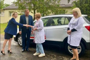 У користування амбулаторії загальної практики сімейної медицини Ліплявської сільської ради передали автомобіль доступної медичної допомоги