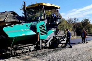 Валерія Бандурко інформує про стан робіт з ремонту доріг в районі
