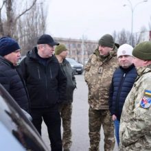 Від Черкащини українським захисникам передали 10 автівок