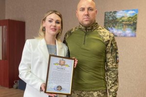 Начальник Черкаської РВА Валерія Бандурко отримала подяку від одного з батальйонів морської піхоти України