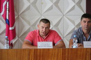 У сесійній залі Черкаської районної ради відбулась зустріч футбольного активу Черкаського району
