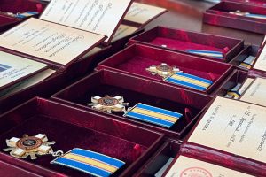 Вічна слава і пам’ять Героям: у Черкаському районі вручили нагороди родинам загиблих воїнів