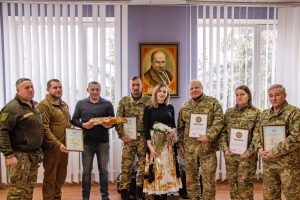 Валерія Бандурко відзначила добровольців за захист повітряного простору