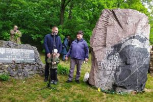 30-ті вшанування Героїв Холодного Яру — борців за свободу Української нації та Української держави.