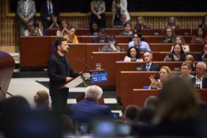 Володимир Зеленський: Маємо докласти всіх зусиль, щоб російські злочинці, включно з Путіним, постали перед правосуддям у Гаазі