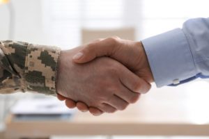 До 1,6 млн грн на ветеранський бізнес: стартує грантова програма “Варто РОБИти СВОЄ 2.0”