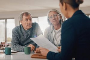 Допомога на проживання для ВПО: куди і як звертатися