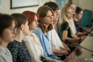 В Україні збільшать розмір президентських стипендій