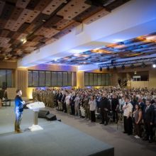 Спрощений перетин кордону для молоді й умови вступу: Президент дав доручення молоді