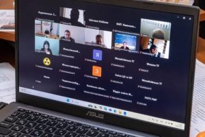 Заступники голови Черкаської районної державної адміністрації взяли участь у засіданні регіональної комісії ТЕБ та НС у режимі онлайн.