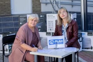 Освітні заклади Черкащини отримали зарядні станції в межах міжнародного проєкту