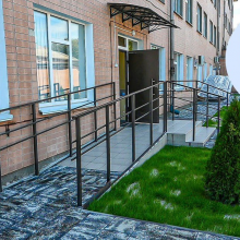 Валерія Яненко оглянула кілька локацій маршруту безбар’єрності у Корсуні