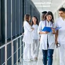 Уряд схвалив пакет змін для медичної системи: більше ресурсів для лікаря та нові можливості для забезпечення