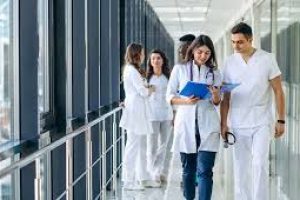 Уряд схвалив пакет змін для медичної системи: більше ресурсів для лікаря та нові можливості для забезпечення