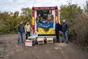 Авто швидкої, дрони та генератор: Черкаський район продовжує підсилювати захисників