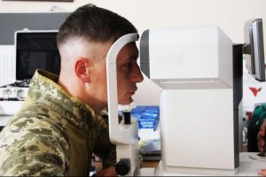 Опитування для ветеранів і ветеранок, які частково або повністю втратили зір