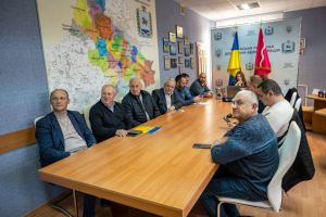 Конгресові слухання про прозорість місцевої влади