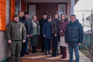 Родина військовослужбовця отримала власний дім