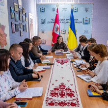На координаційній нараді з керівниками структурних підрозділів районної військової адміністрації — про головне