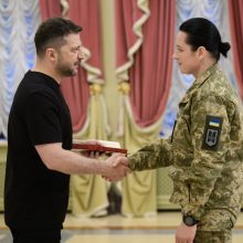 Президент України відзначив українських медиків
