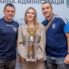 Коли кубок приїжджає до тих, хто вболівав за перемогу
