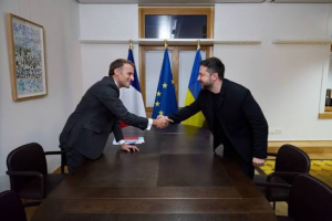 Цього місяця будуть нові пакети на посилення української авіації, – Президент України за результатами зустрічі з Президентом Франції